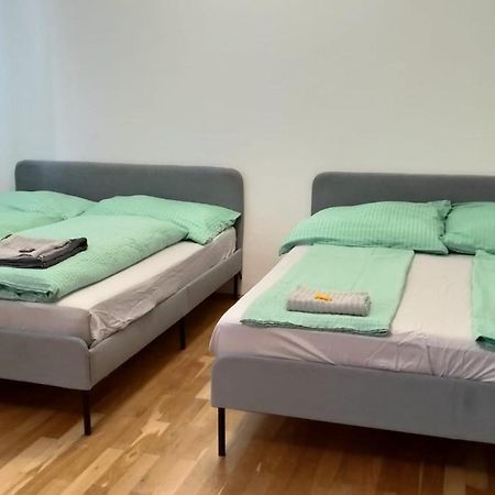 Cozynite Premium Apartment Stadthalle Wina Bagian luar foto