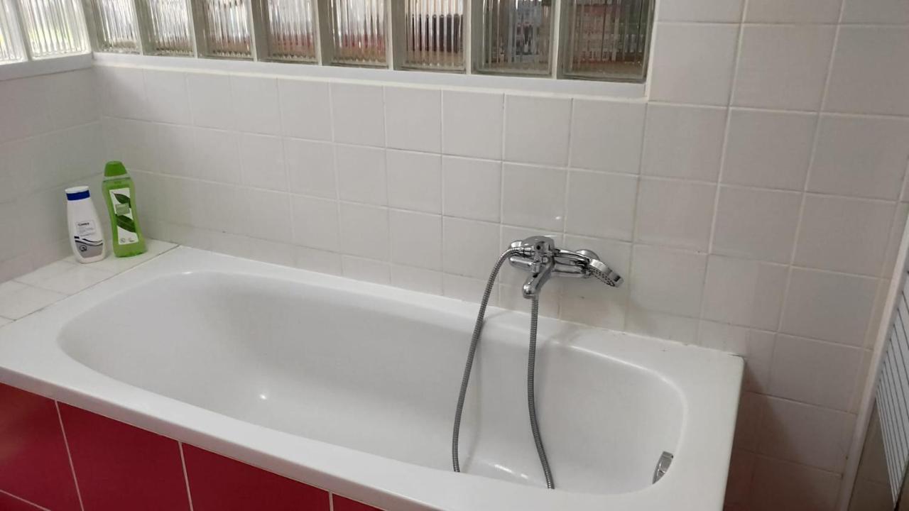 Cozynite Premium Apartment Stadthalle Wina Bagian luar foto