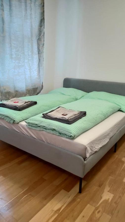 Cozynite Premium Apartment Stadthalle Wina Bagian luar foto