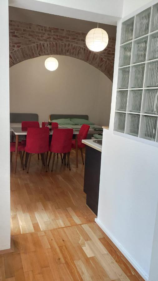 Cozynite Premium Apartment Stadthalle Wina Bagian luar foto