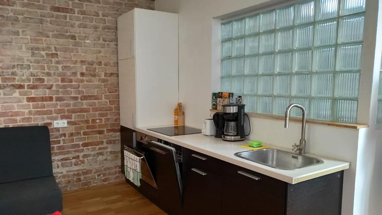 Cozynite Premium Apartment Stadthalle Wina Bagian luar foto